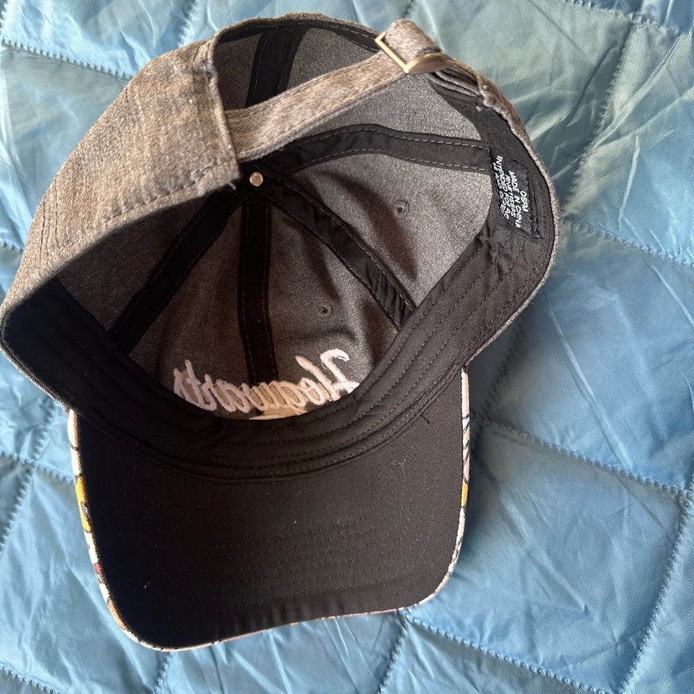 Hogwarts Cap - Picture 2 of 7